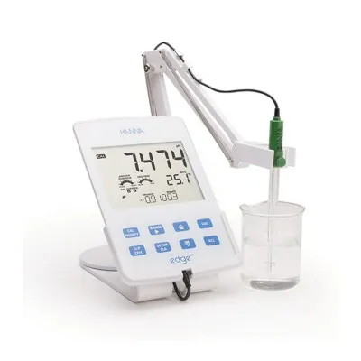 Edge pH meter with probe